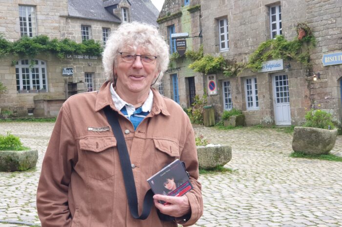 À Locronan avec Gérard Classe, on évoque la chanteuse Danielle Messia