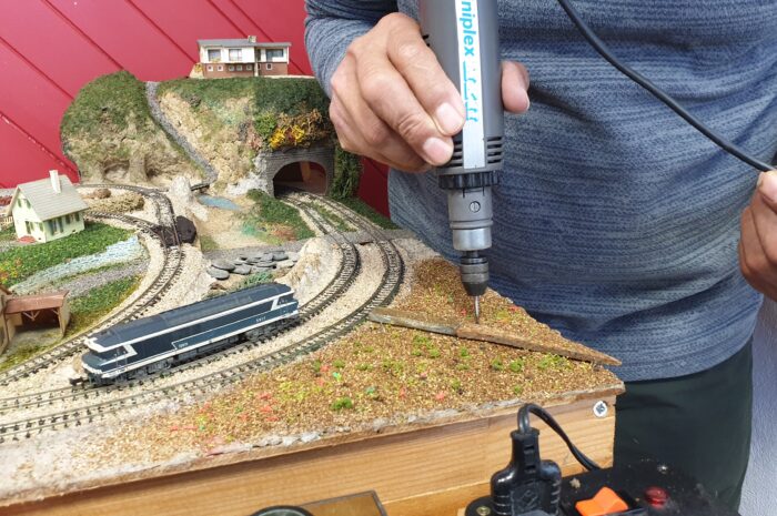 Le modélisme ferroviaire descend en gare de Carhaix