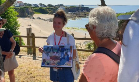 Sur le chemin des peintres au Pouldu avec Eloïse Lesellier © Christophe Pluchon