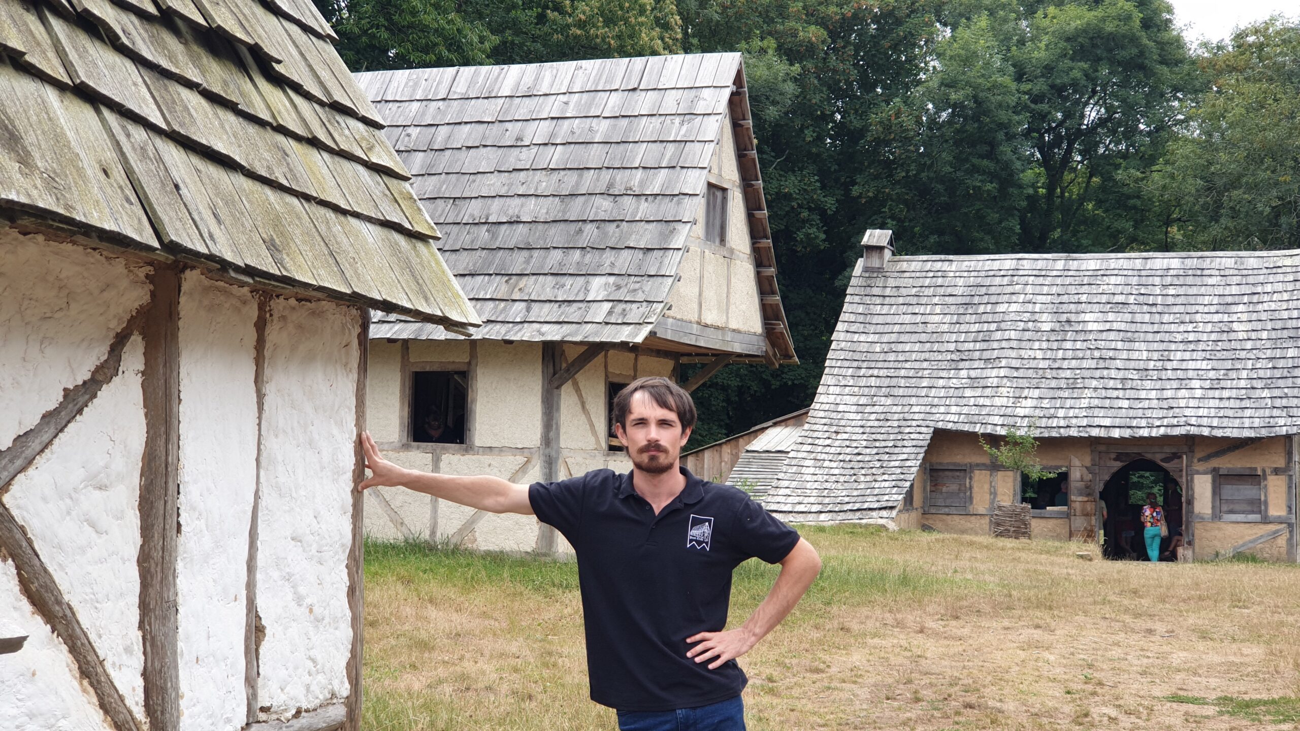 Le village médiéval reconstitué Pont-Croix 1358