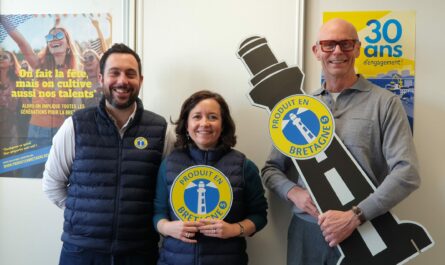 Alan Blanchet, Anne-Claire Pons et Olivier Branellec représentent l'association Produit en Bretagne © Christophe Pluchon