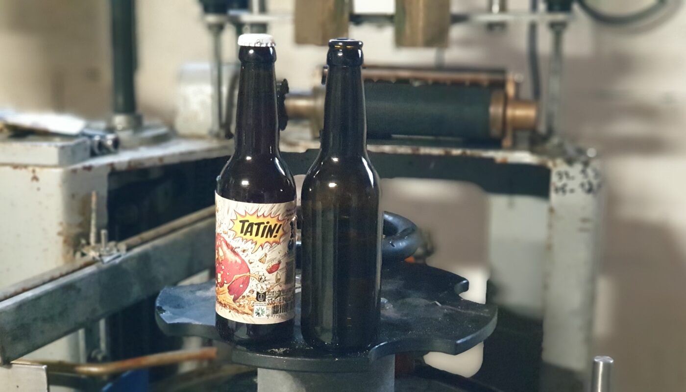 La Brasserie de Trevarn à Saint-Urbain et la coopérative Distro facilitent le réemploi des bouteilles en verre © Christophe Pluchon