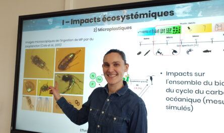 L'océanographe Camille Richon travaille sur la pollution plastique en mer © Christophe Pluchon