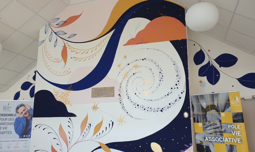 Les résidents du foyer de vie Les Pléiades à Plogonnec peignent une fresque avec deux artistes
