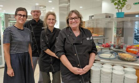 Une partie de l'équipe de restauration du CHU de Brest-Carhaix © Christophe Pluchon